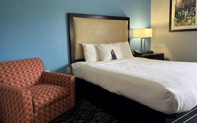 Baymont Inn & Suites Litchfield