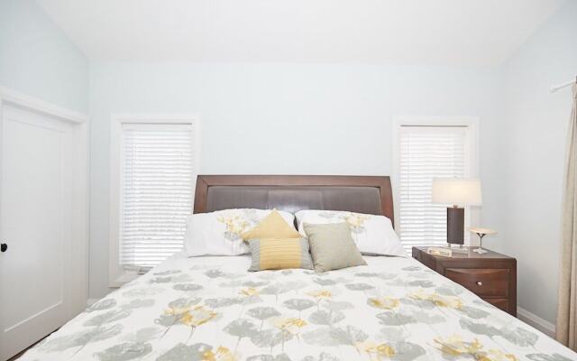 Lakeview Luxury Retreat