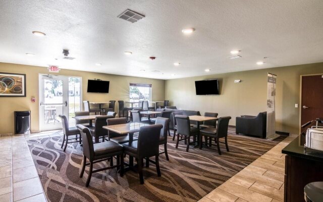 Cobblestone Inn & Suites - Barron