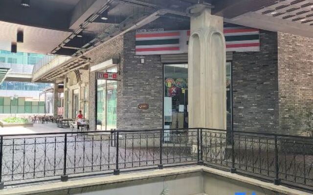 Studio Loft @ Empire Damansara (Free Wifi & Parking)