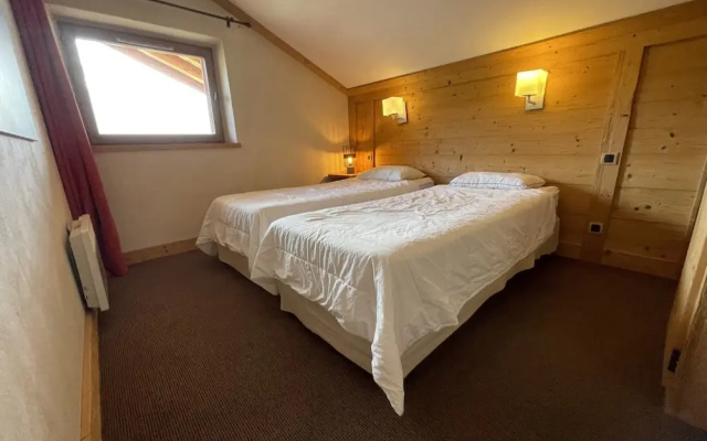 Getaway for 10 Near Slopes