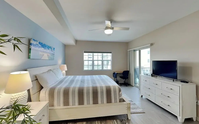 Bella Lago 324 by Distinctive Beach Rentals