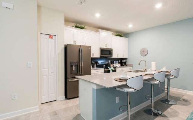 Comfy Home Ideal Location