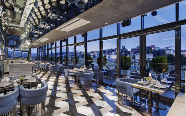 DoubleTree by Hilton Hotel Istanbul - Piyalepasa