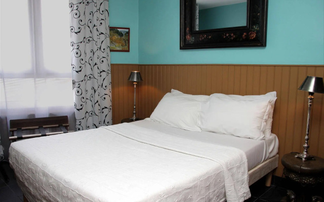 The Walled off Hotel Paris