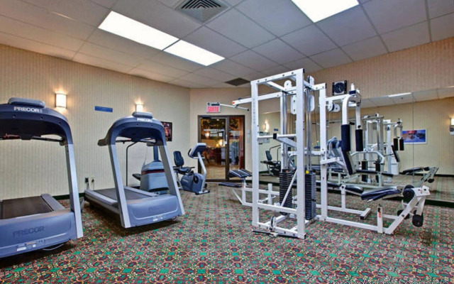 Holiday Inn Montreal Longueuil by IHG