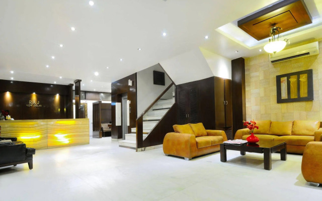 Hotel The Raj
