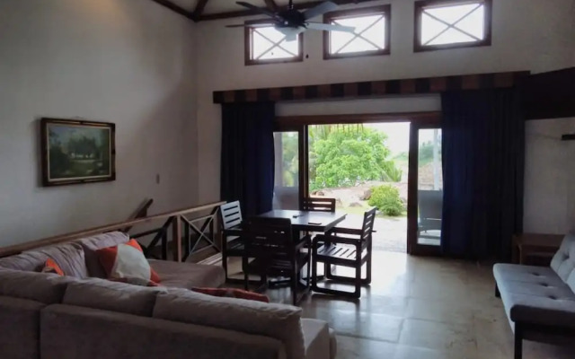 Casa Caletas