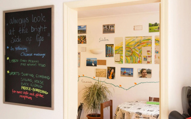 Ljmonade Hostel