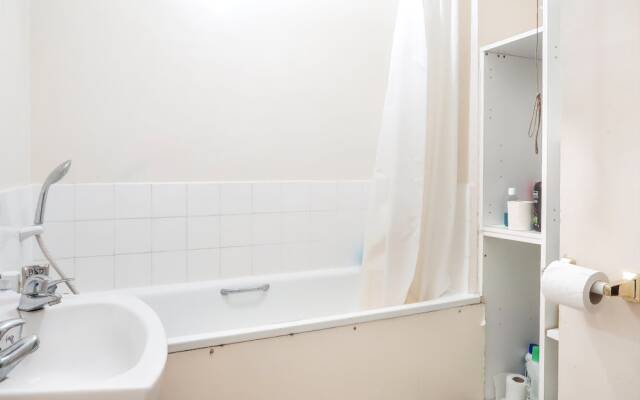 Teviot Street - Deluxe Double Room
