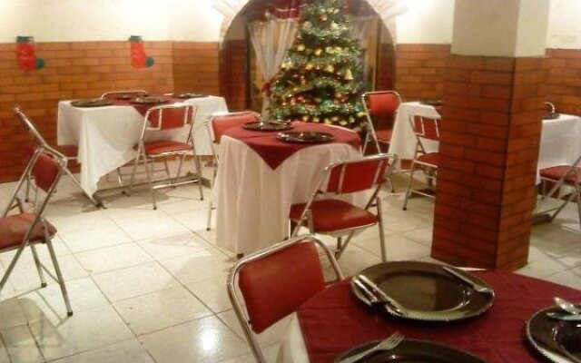 Hostal La Casa Toleña