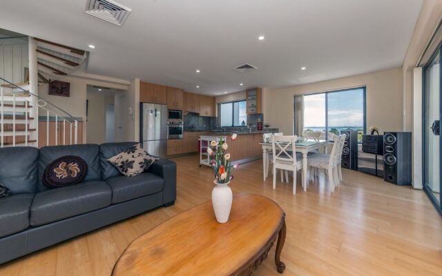 Yacaaba Terrace, Unit 9, 3 Yacaaba Street