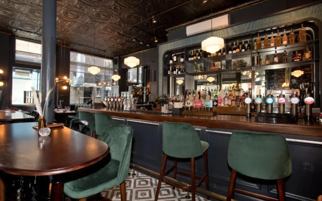 The Clerk & Well Pub & Rooms