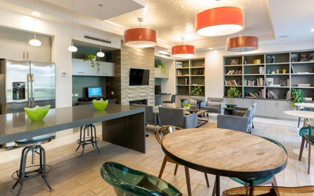 Global Luxury Apartments on Epic Way