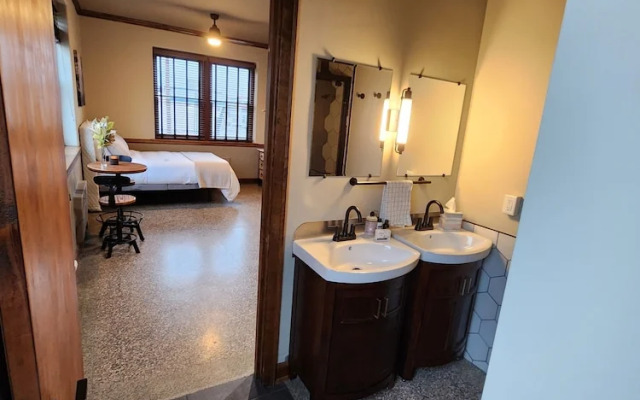 The Lodge Luxury Suites