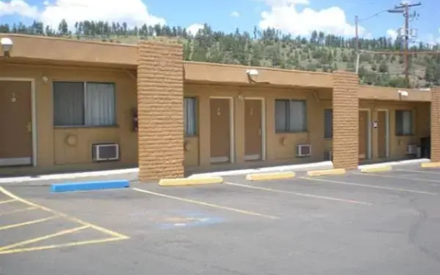 Snow Peak Inn