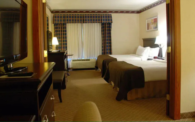 The Plaza Hotel & Suites Winona