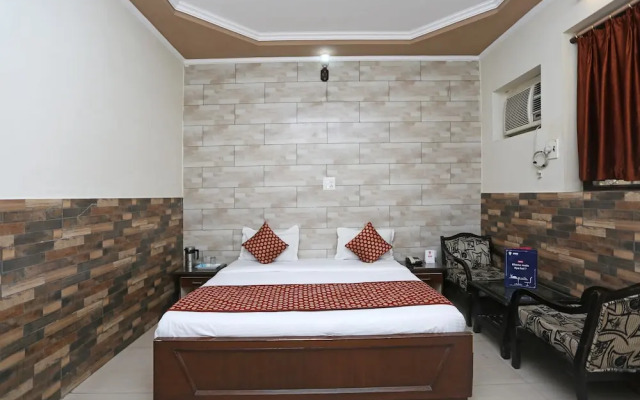 OYO 4319 Hotel Great Periwal