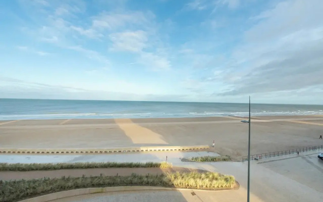 Apartment in Middelkerke Near Beach & Casino