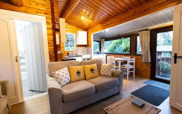 Mountain View 2 Bed Log Cabin