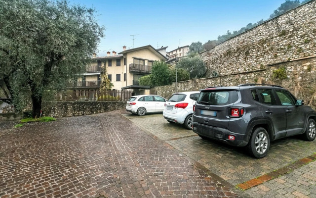 Zagara House Lake View & Shared Pool