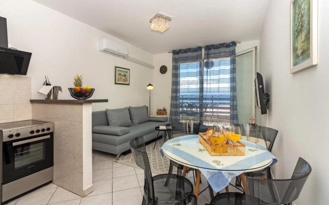 Apartment Beach Znjan