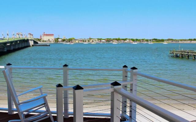Edgewater Inn