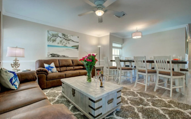 Minorga in Siesta Key Village