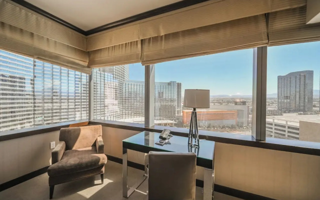 StripViewSuites at Vdara