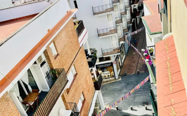 Sunny Apartment Central Sitges