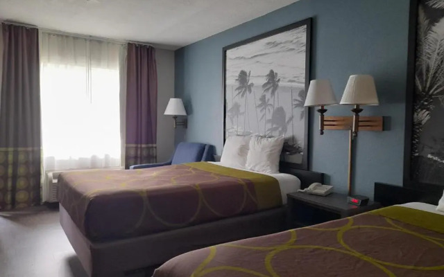 Super 8 Dania/fort Lauderdale