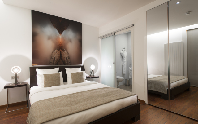 La Cour Des Augustins Boutique Gallery Design Hotel