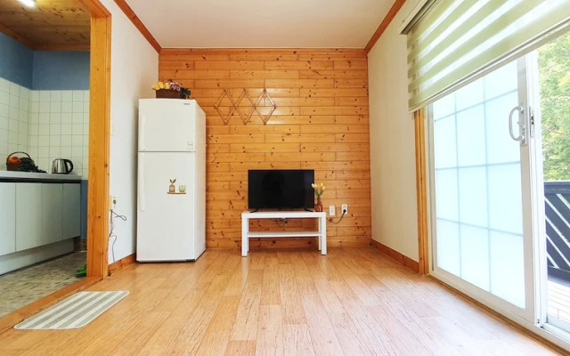 Jirisan Yeonriji Pension