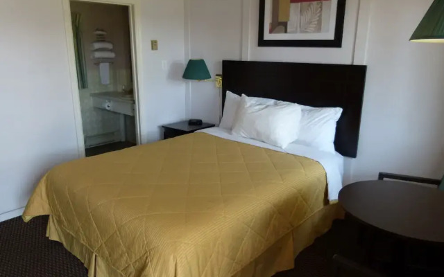 Country Squire Motel