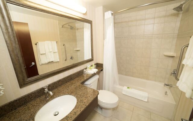 Holiday Inn Express Hotel & Suites WHITECOURT, an IHG Hotel