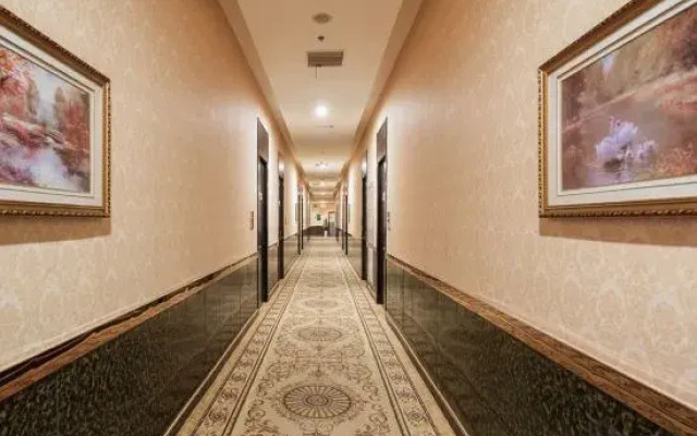 U-FREE Hotel (Jiading Jialuo Road)