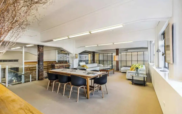 Spacious Room In Unique K Road Apartment