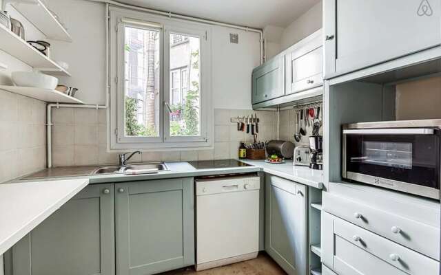 Fashion Photographer's Apartment in Le Marais-bastille