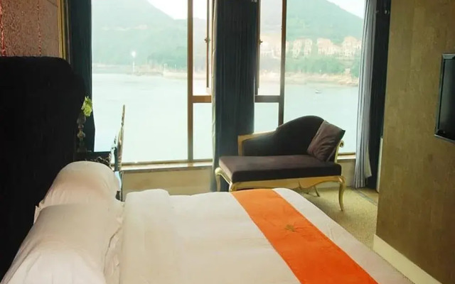 Jinhao Cliff Hotel
