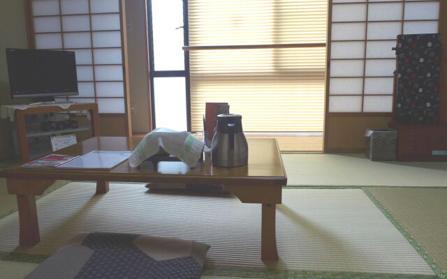 Fujiwara Ryokan Hotel