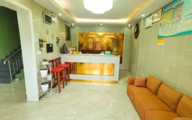 Domain Fashion Hotel (Xinyang Normal University Point)