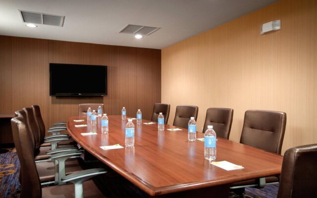 Courtyard by Marriott West Orange