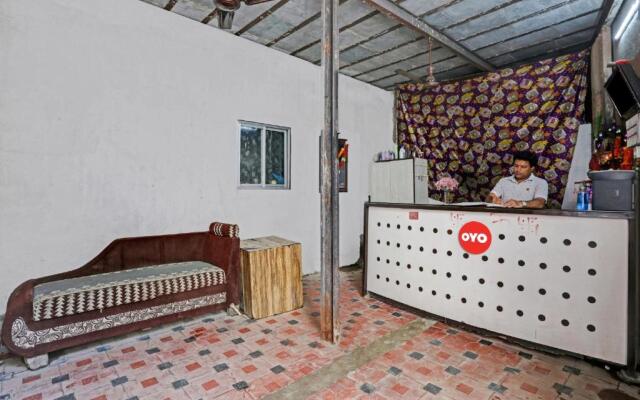 OYO Flagship 80682 Hotel Golden Residency