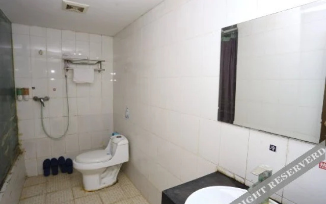 Yuanze Hotel
