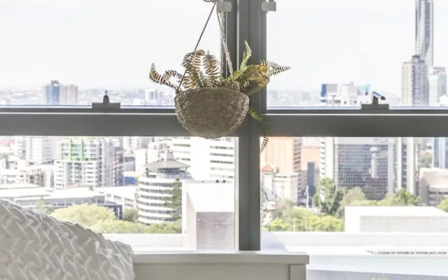 Airhome Brisbane CBD Apartments