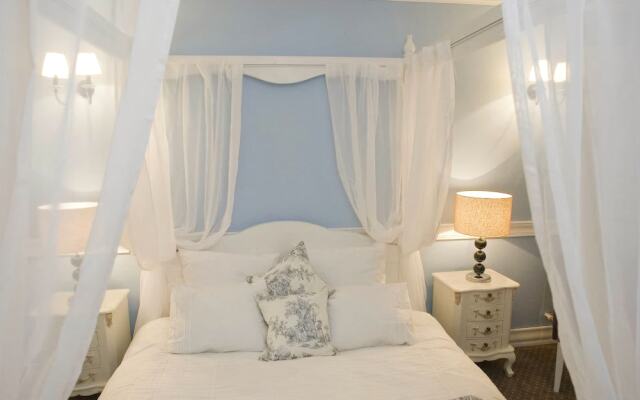 Akasha Wellness Retreat- Adults only