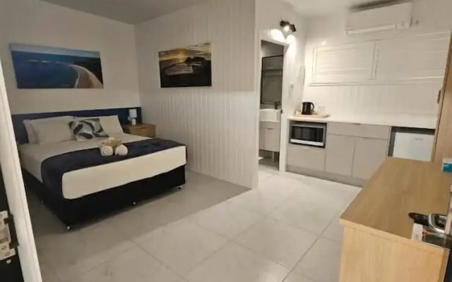 Villa La Sini Yeppoon – Guest Rooms – Yeppoon