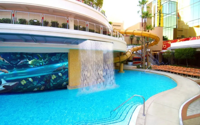 Golden Nugget Las Vegas Hotel & Casino