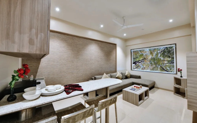 Click Hotel Pithampur
