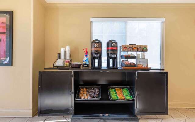 Extended Stay America Suites Washington DC Falls Church